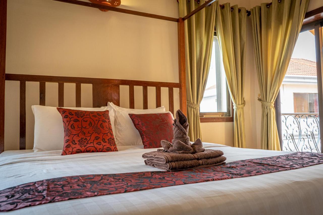Den Hotel Totonou Siem Reap Exterior photo
