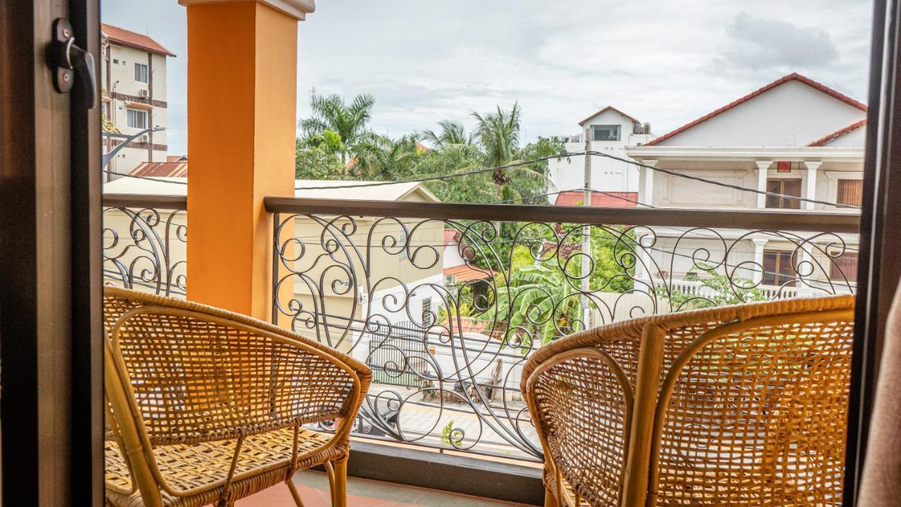 Den Hotel Totonou Siem Reap Exterior photo